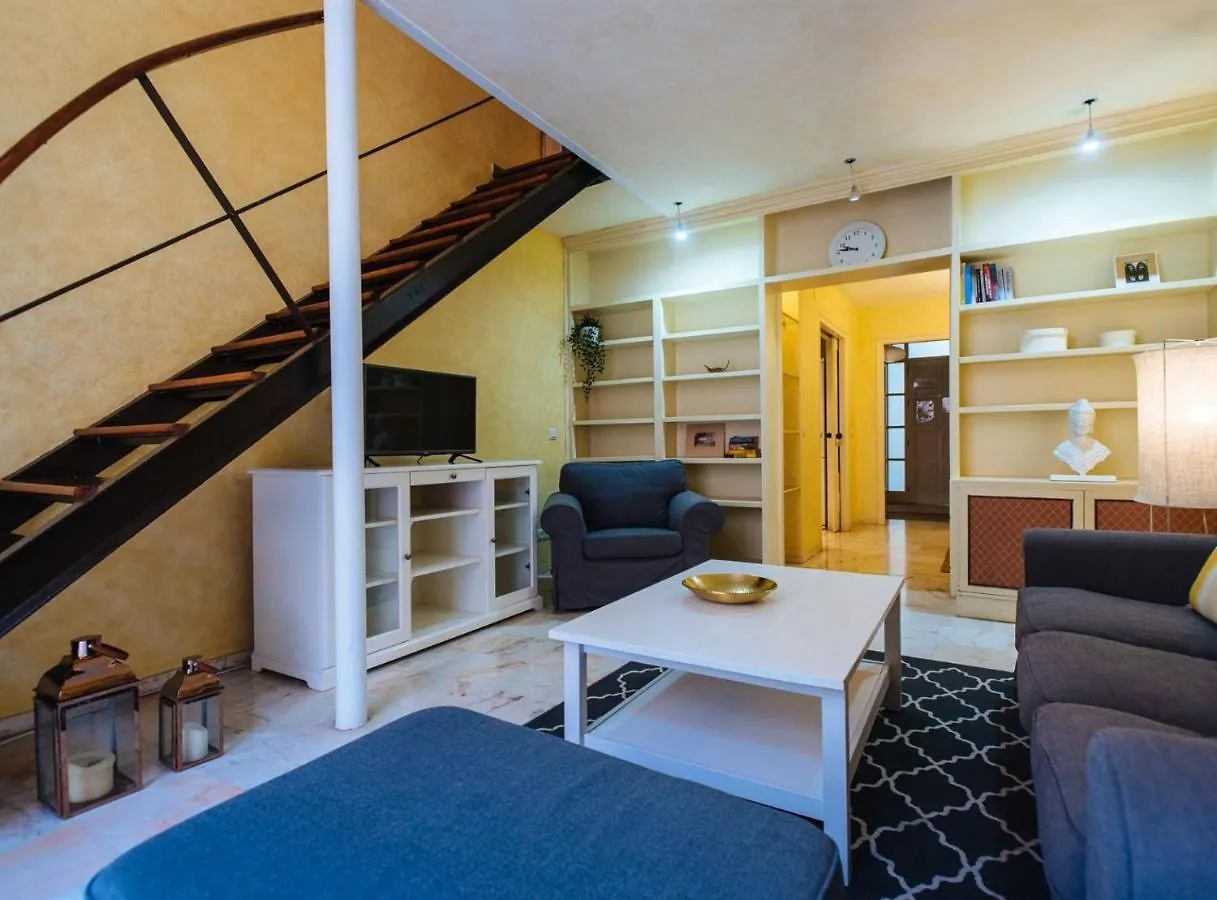 Pajaritos Suite Apartment - Private Parking Included إسبانيا