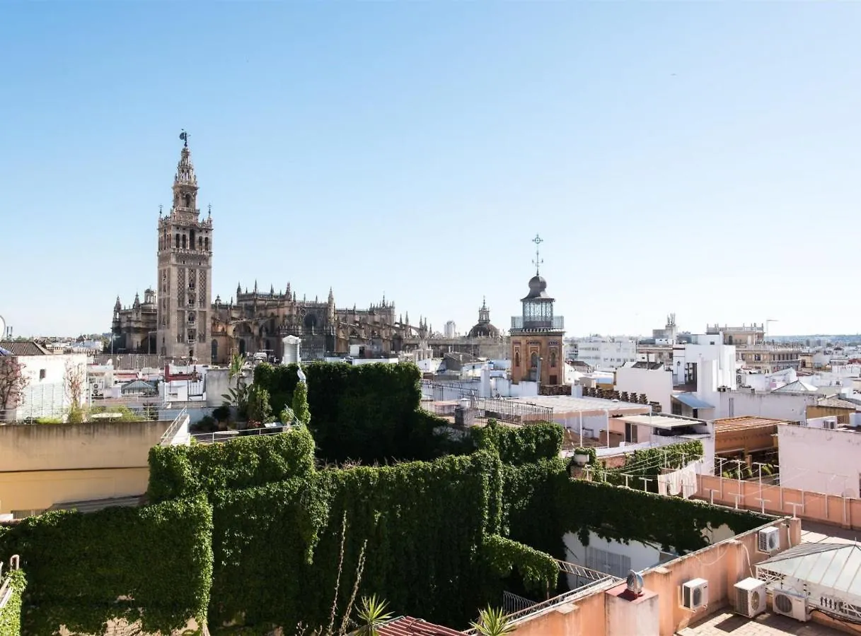 Pajaritos Suite Apartment - Private Parking Included Seville