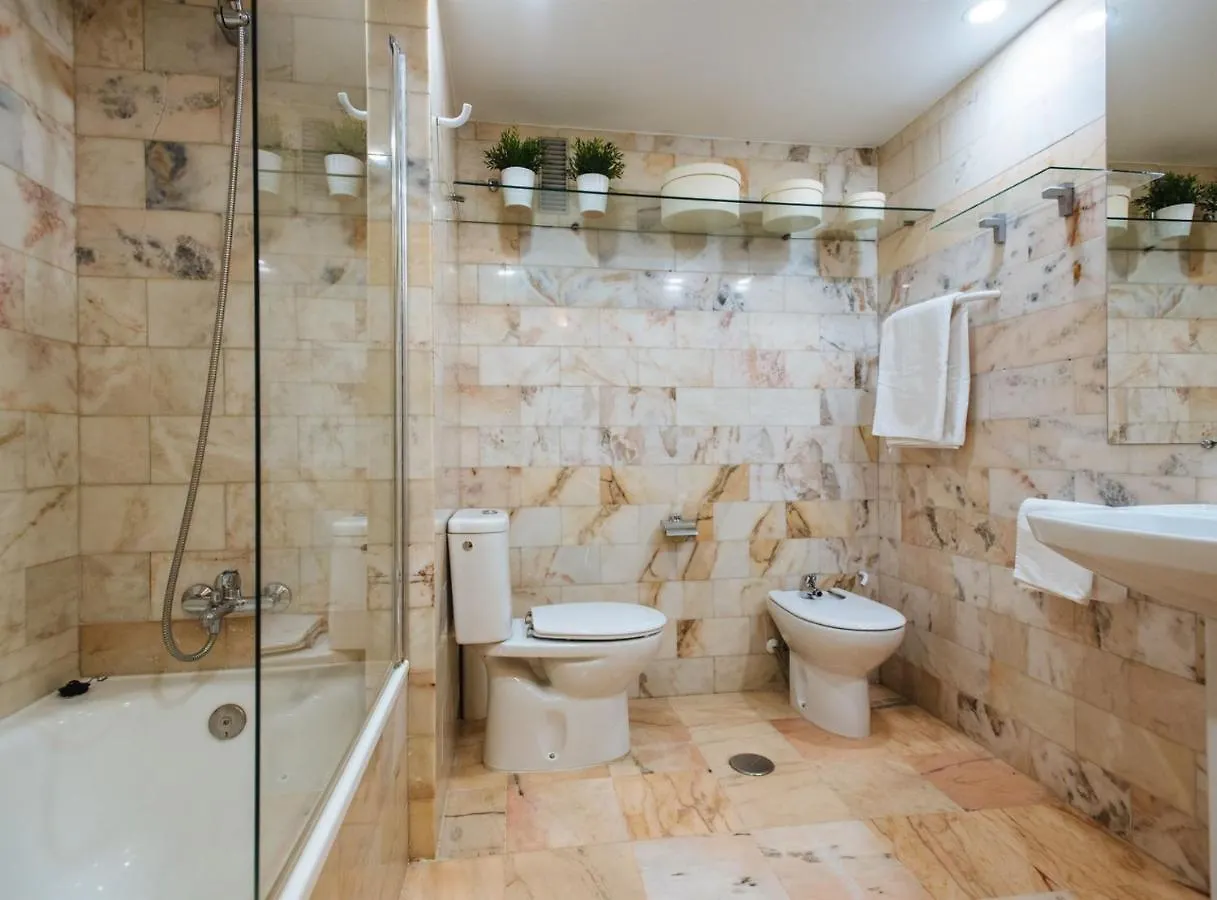 Pajaritos Suite Apartment - Private Parking Included Seville