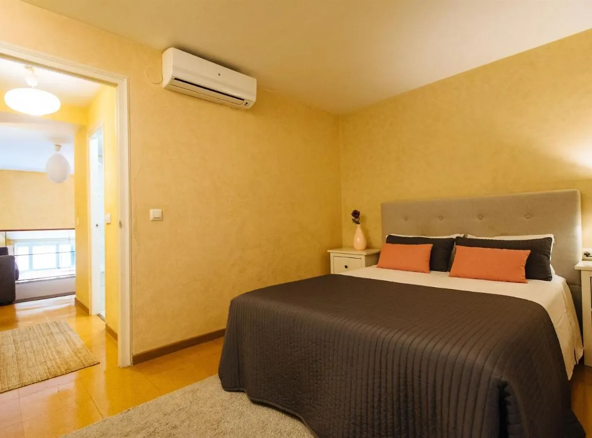 Pajaritos Suite Apartment - Private Parking Included location